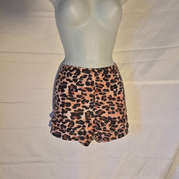 Animal Pring ladies' shorts. Lined. In size 4XL   (38" waist) - Picture 3 of 8